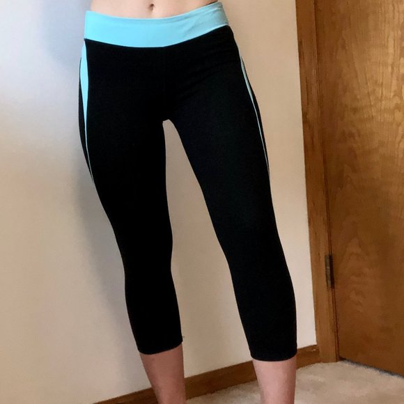 90 degree Cropped Leggings